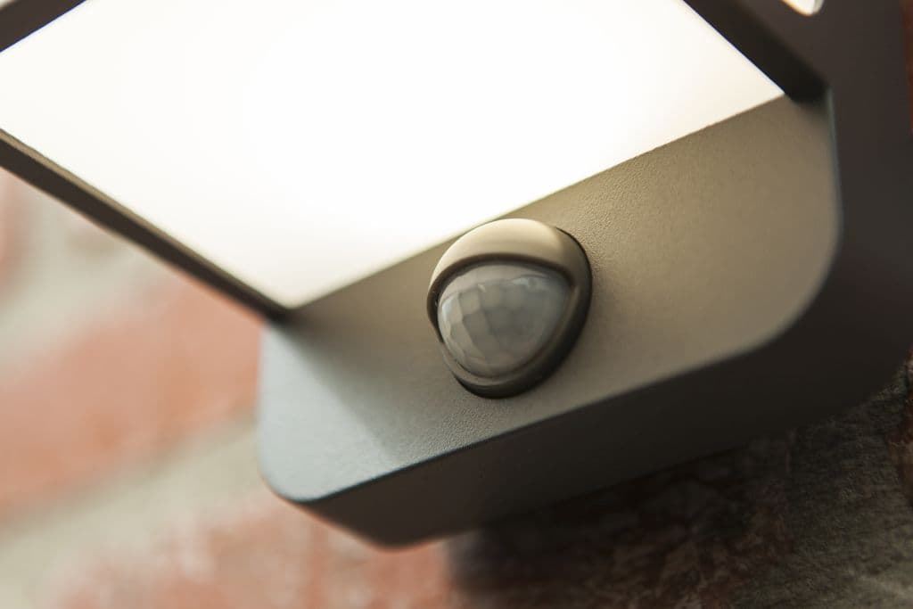 Aplique Lutec exterior de pared moderno DOBLO C/ SENSOR - Imagen 4